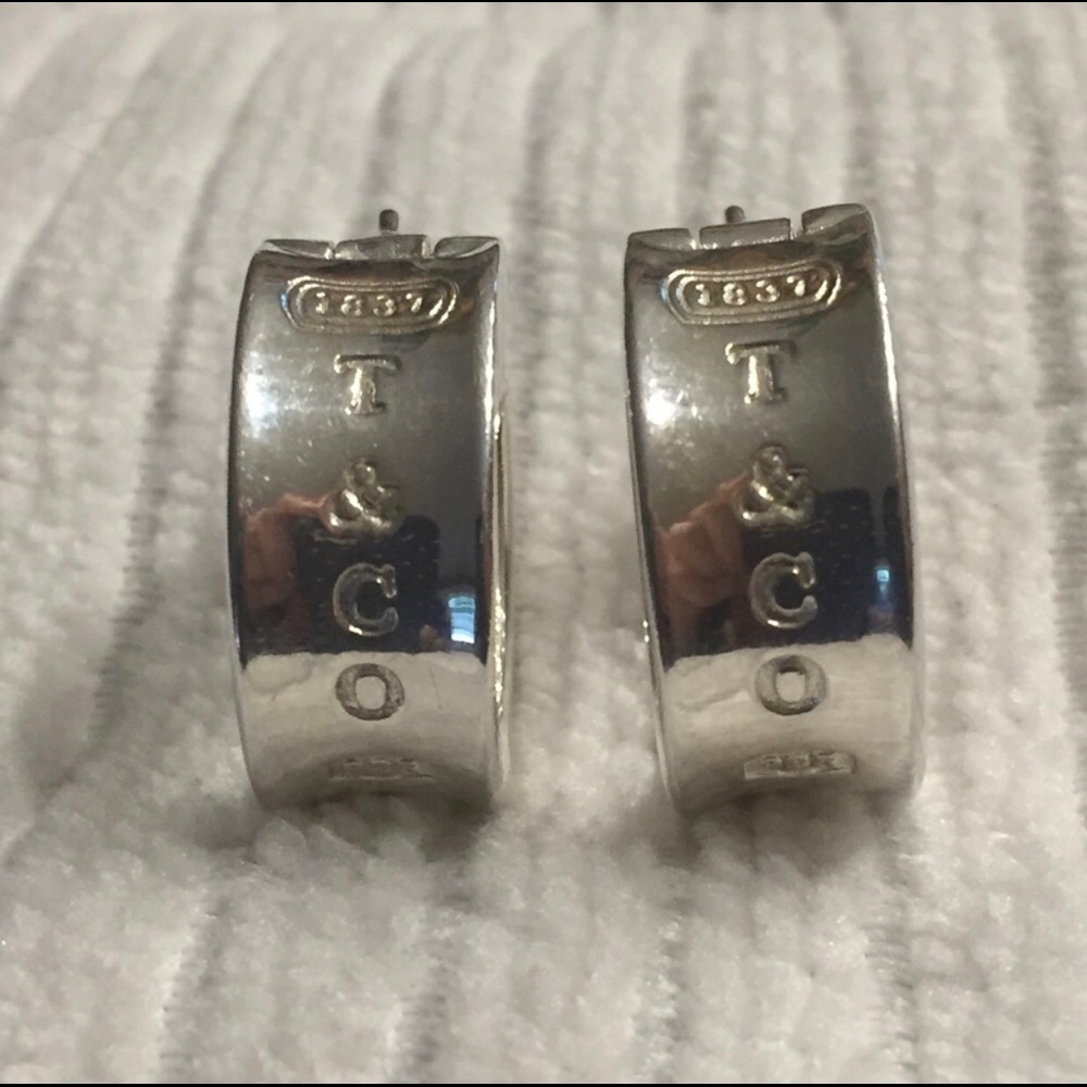 Tiffany & Co huggies hoop earrings 1837